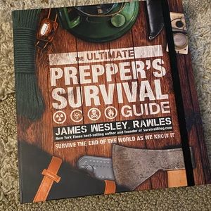 ULTIMATE PREPPERS SURVIVAL GUIDE!!